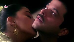 Anil-Kapoor-Madhuri-Kissing-Beta---Romtic instalment