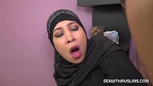 Hot muslim mollycoddle gets fucked abiding